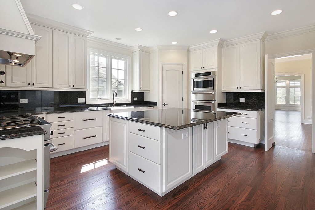 How to Paint Kitchen Cabinet Doors